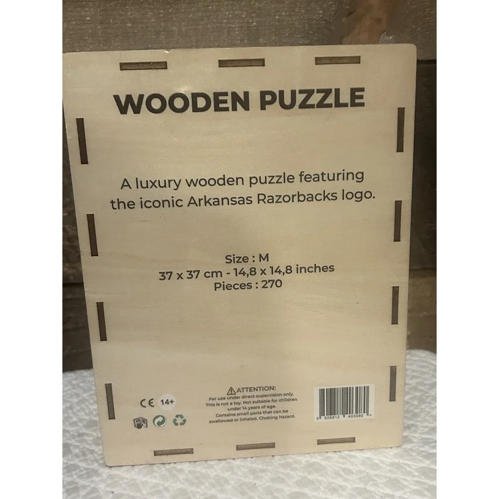 University‎ Of Arkansas Razorbacks- Large Wooden Puzzle 270 pcs 14.8 X 14.8